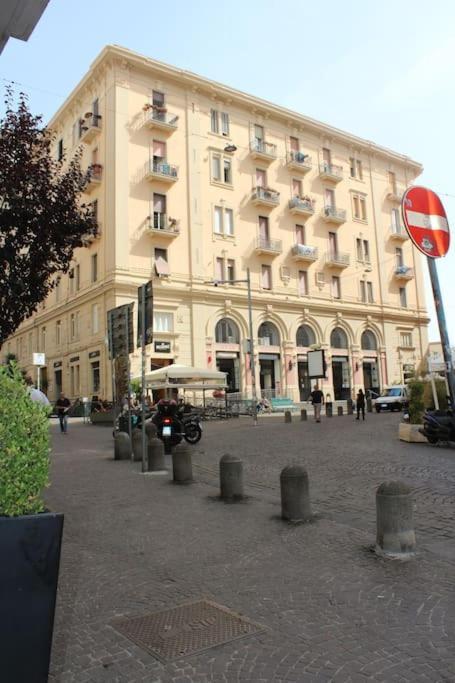 Nel Cuore Del Vomero Apartament Neapel Exterior foto