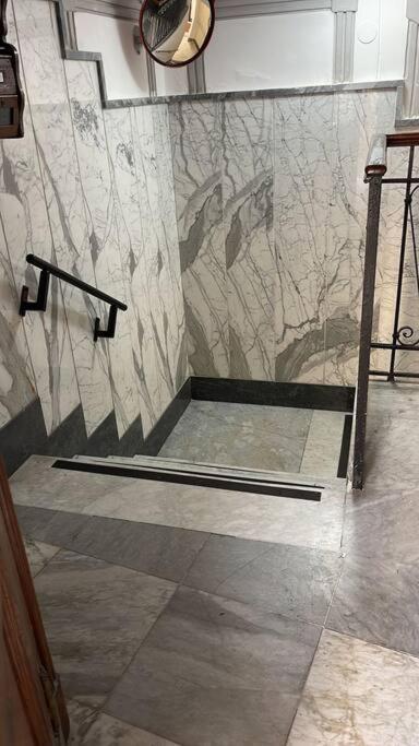 Nel Cuore Del Vomero Apartament Neapel Exterior foto