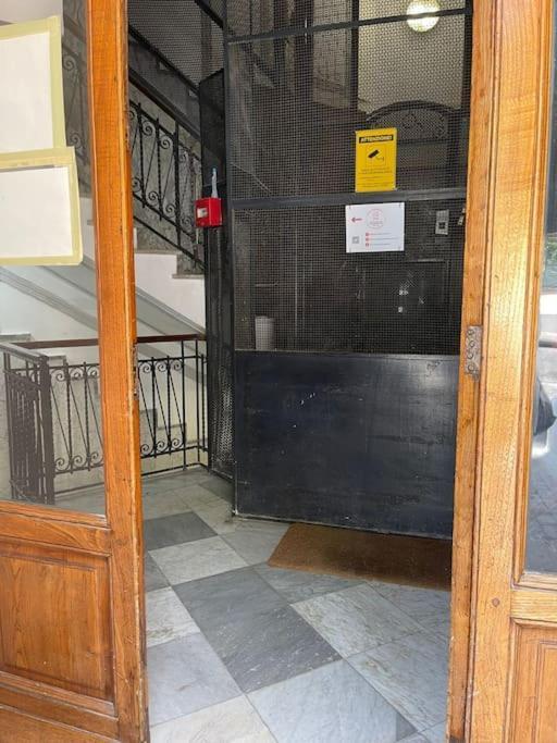 Nel Cuore Del Vomero Apartament Neapel Exterior foto